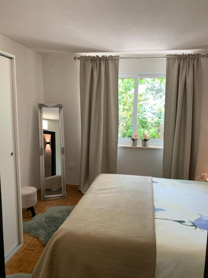 Apartment Urban Oasis 茨里克韦尼察 外观 照片